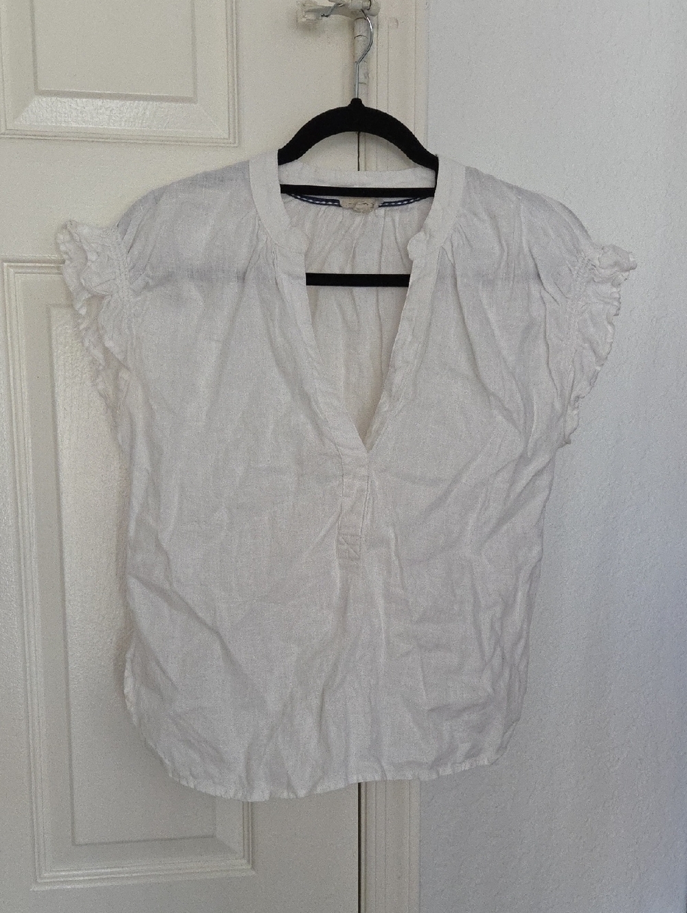 Pilcro Women’s White Ruffle Sleeve Linen Blouse Small